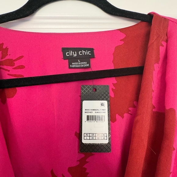 City Chic Fuchsia and Burgundy Floral Dress - Picture 2 of 3